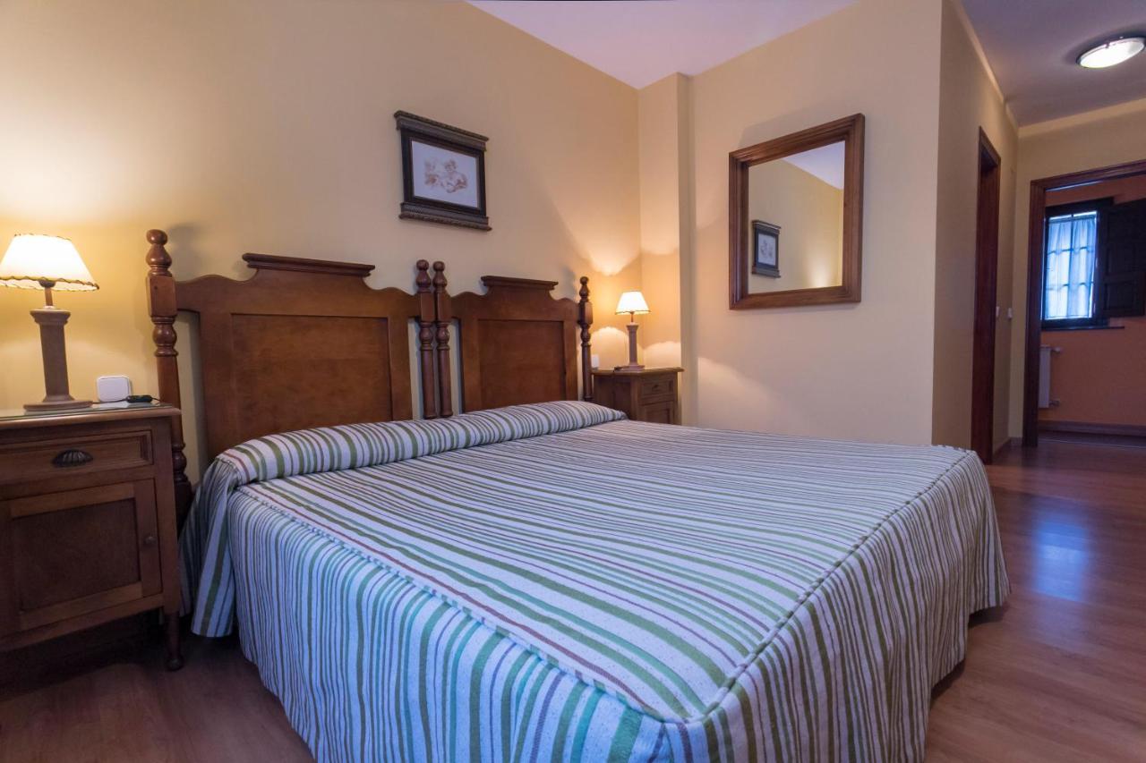 Posada De La Abadia - Adults Only Santillana del Mar Ngoại thất bức ảnh