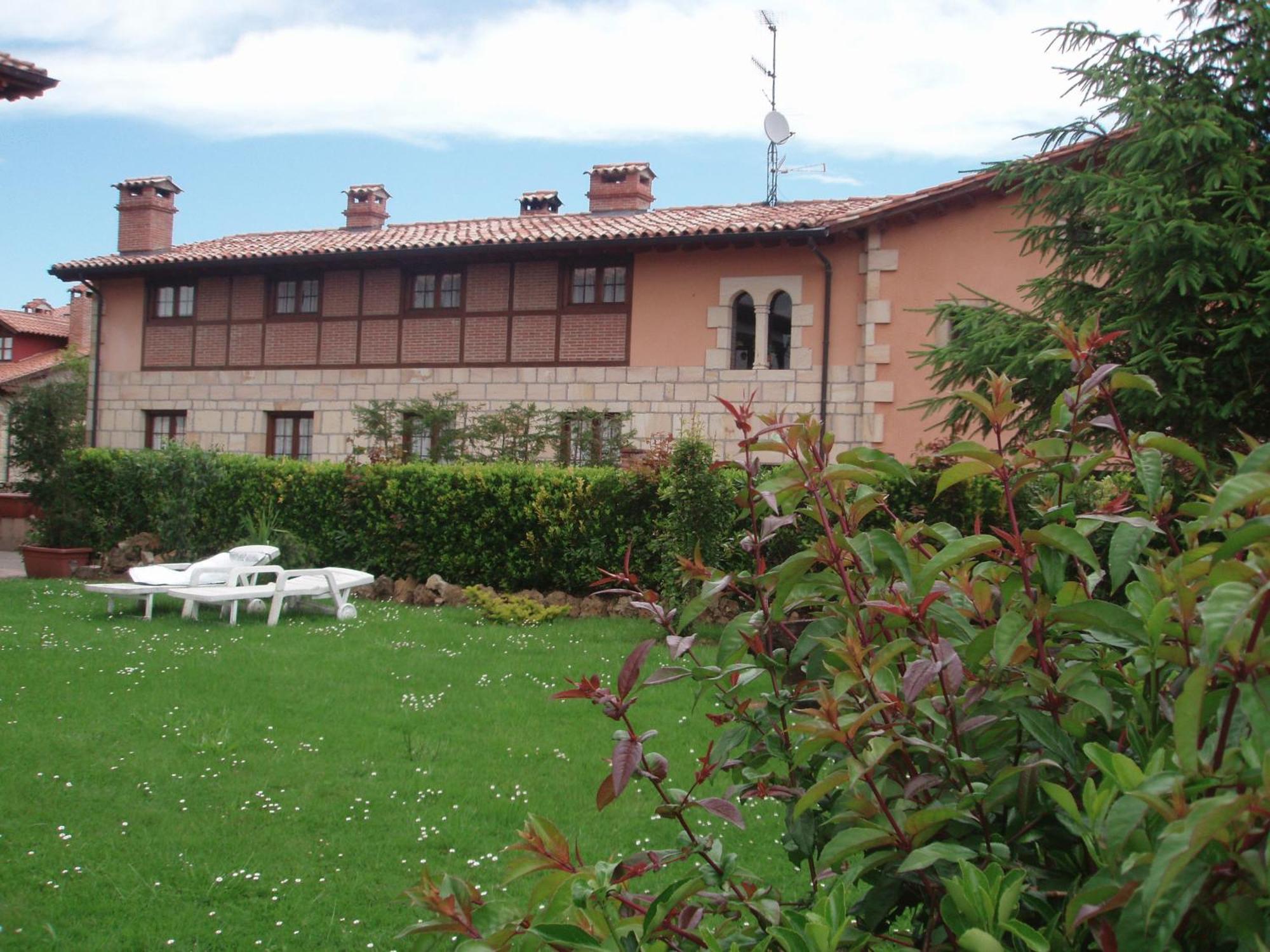 Posada De La Abadia - Adults Only Santillana del Mar Ngoại thất bức ảnh