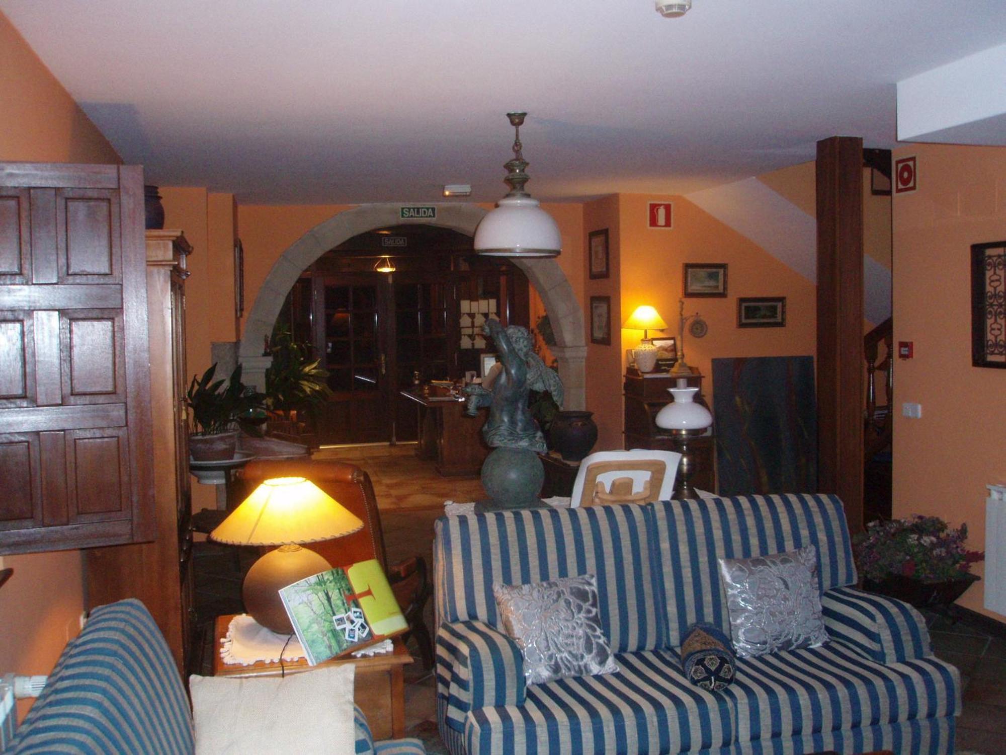 Posada De La Abadia - Adults Only Santillana del Mar Ngoại thất bức ảnh