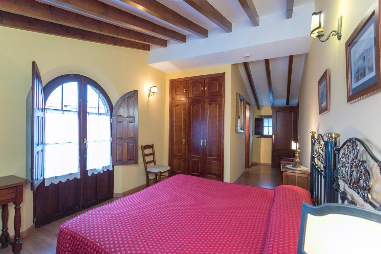 Posada De La Abadia - Adults Only Santillana del Mar Ngoại thất bức ảnh
