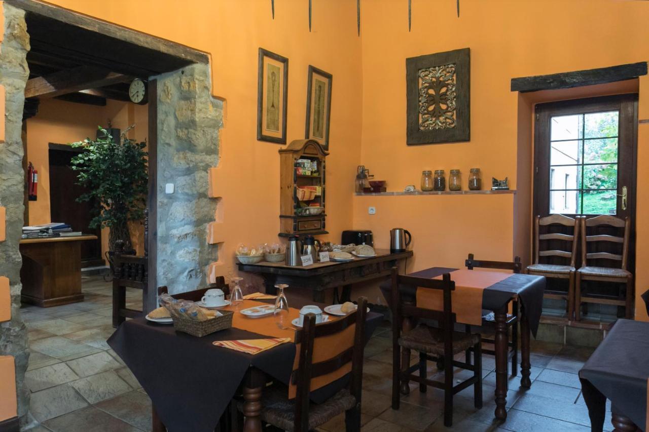 Posada De La Abadia - Adults Only Santillana del Mar Ngoại thất bức ảnh