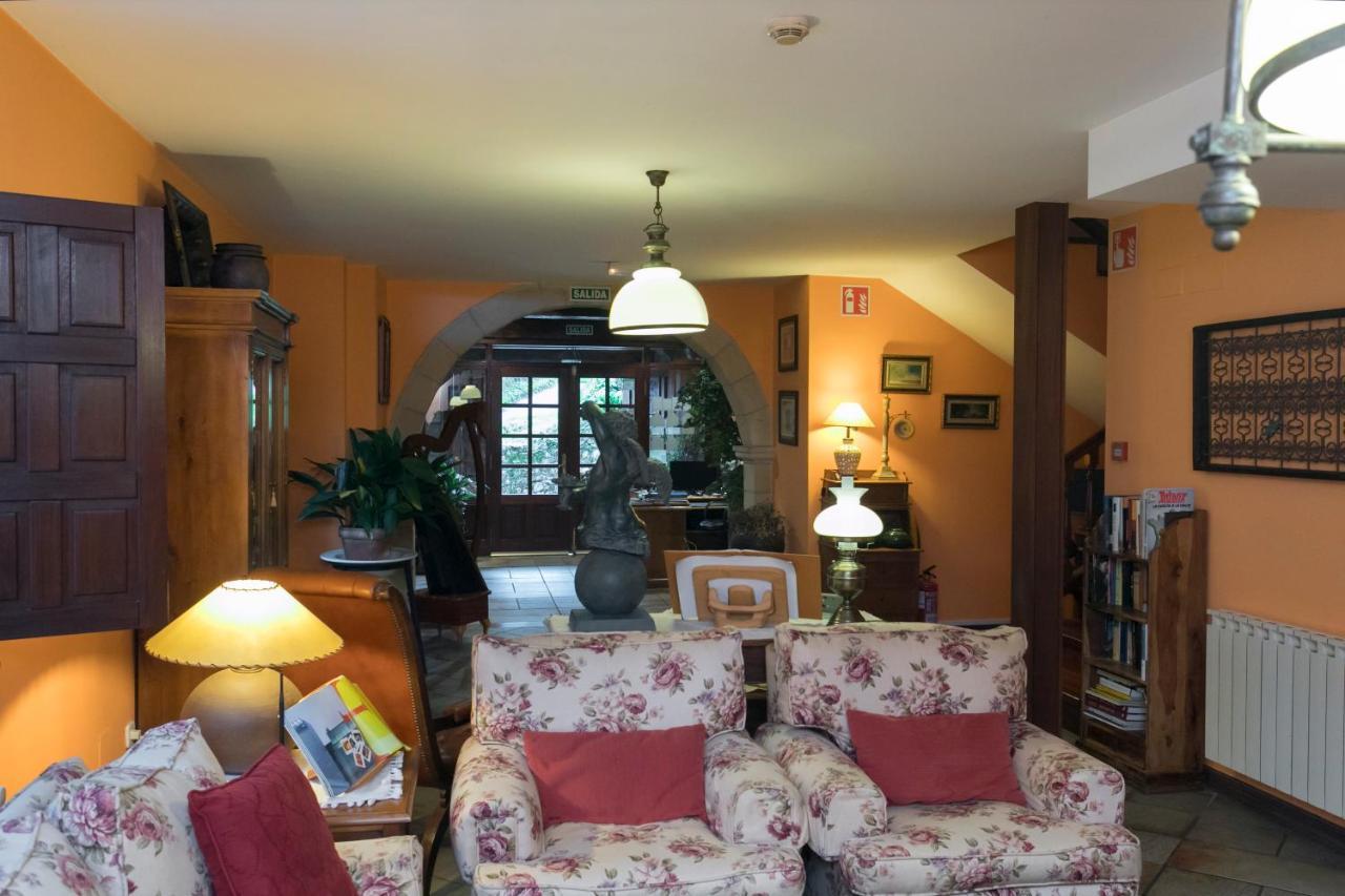 Posada De La Abadia - Adults Only Santillana del Mar Ngoại thất bức ảnh