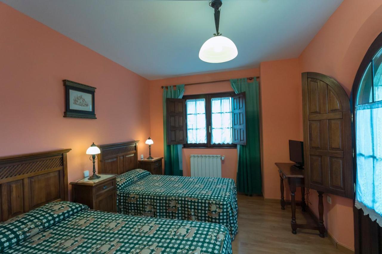 Posada De La Abadia - Adults Only Santillana del Mar Ngoại thất bức ảnh