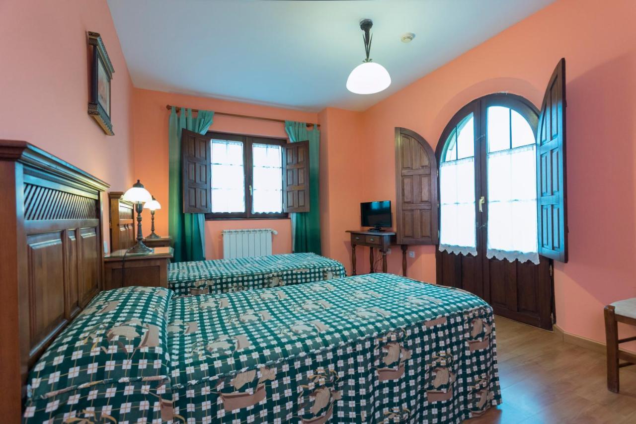 Posada De La Abadia - Adults Only Santillana del Mar Ngoại thất bức ảnh