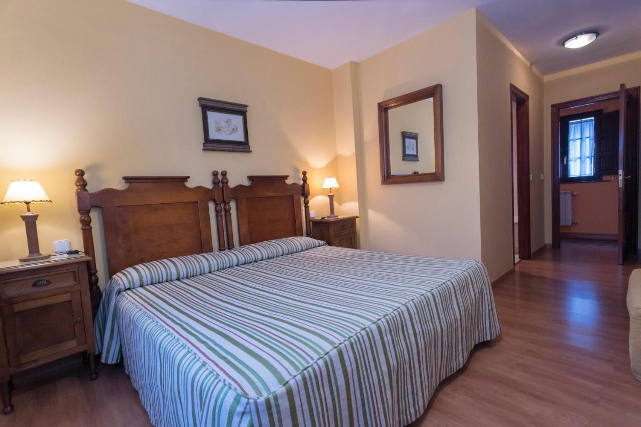 Posada De La Abadia - Adults Only Santillana del Mar Ngoại thất bức ảnh